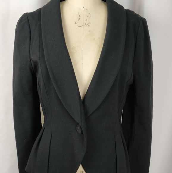 Blazer - Picture 2 of 2